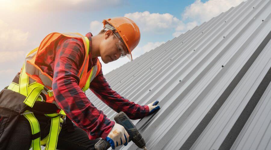 Professional gutter cleaning in Blanchard, ND